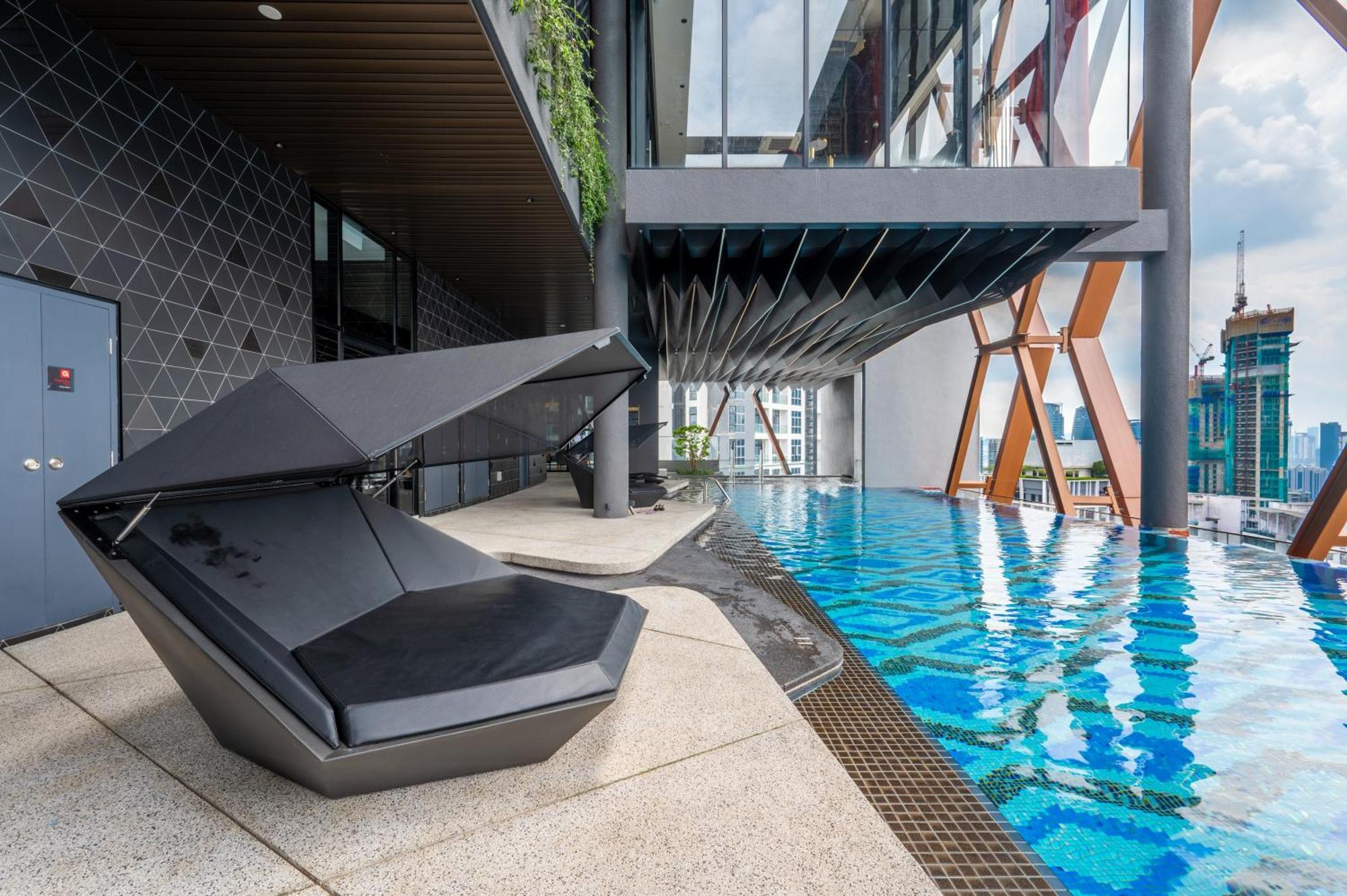 Greystone Scarletz Suites Kuala Lumpur Exterior photo